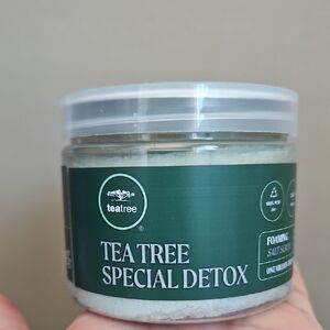Tea Tree Detox Foaming Salt Scrub